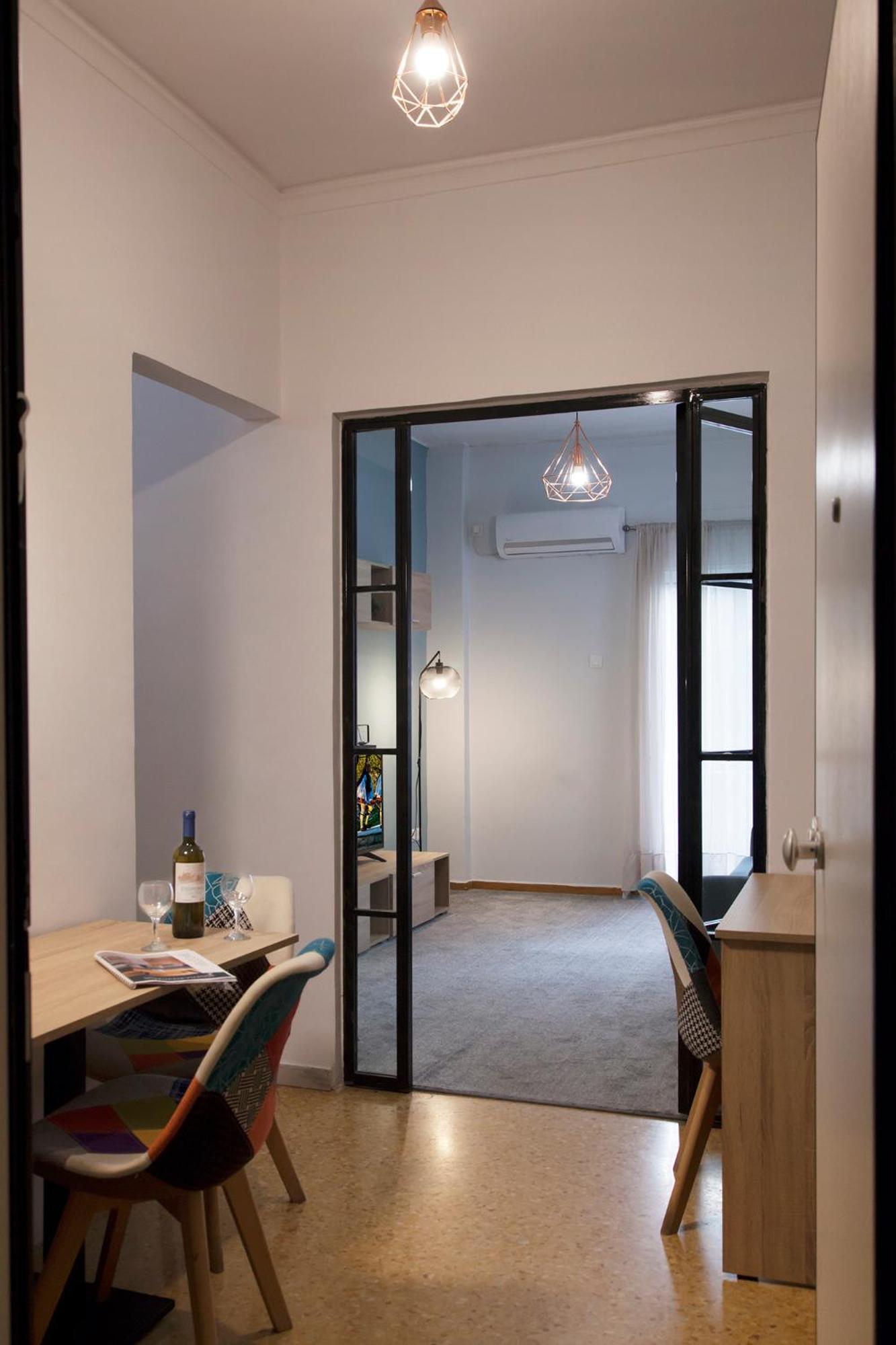 Suite 04 - Smart Cozy Suites - In The Heart Of Athens - 5 Minutes From Metro Exterior photo