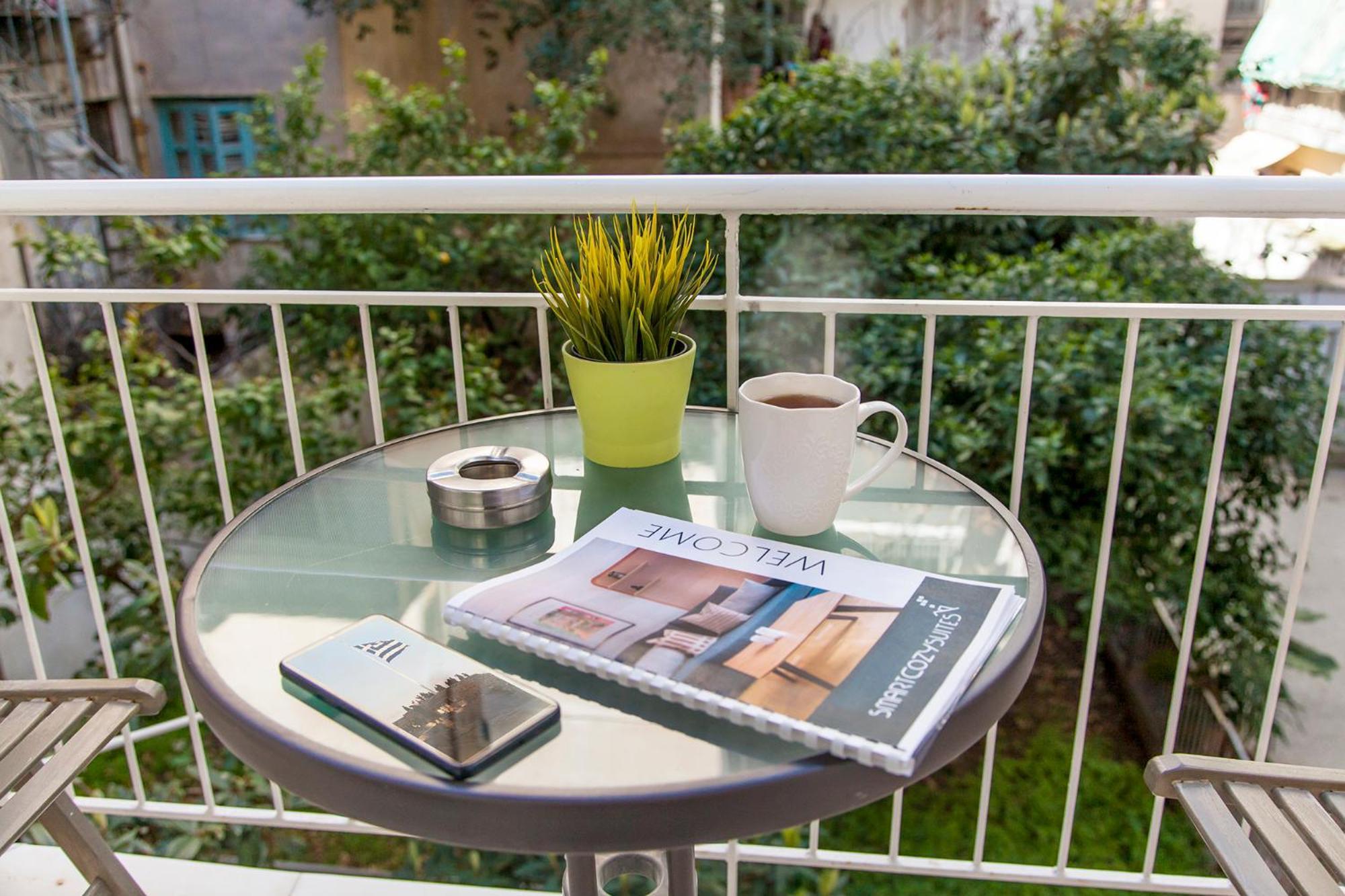 Suite 04 - Smart Cozy Suites - In The Heart Of Athens - 5 Minutes From Metro Exterior photo